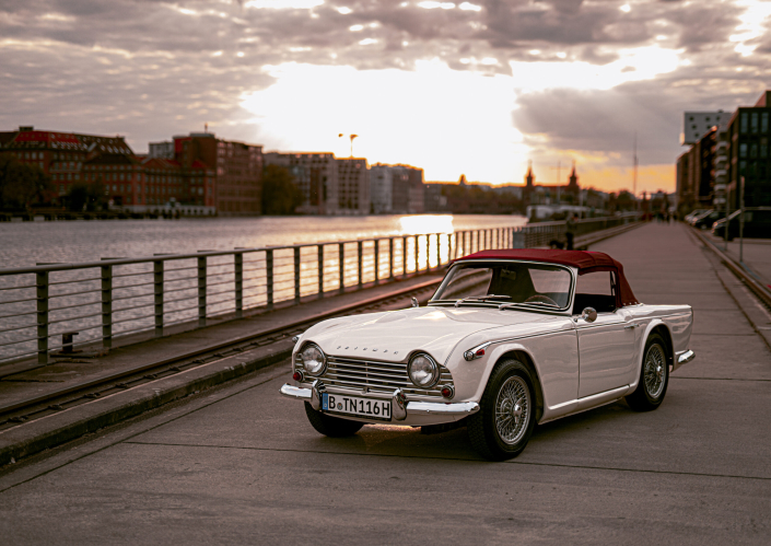 Triumpf TR4a